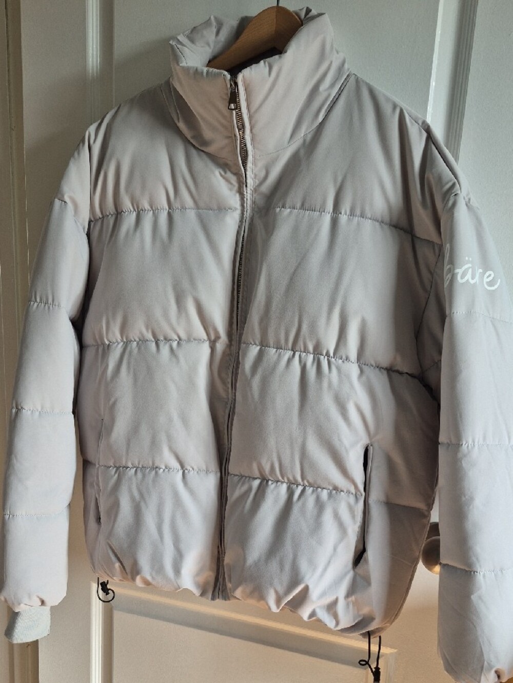 Light Gray Women's Puffer Jacket with High Collar